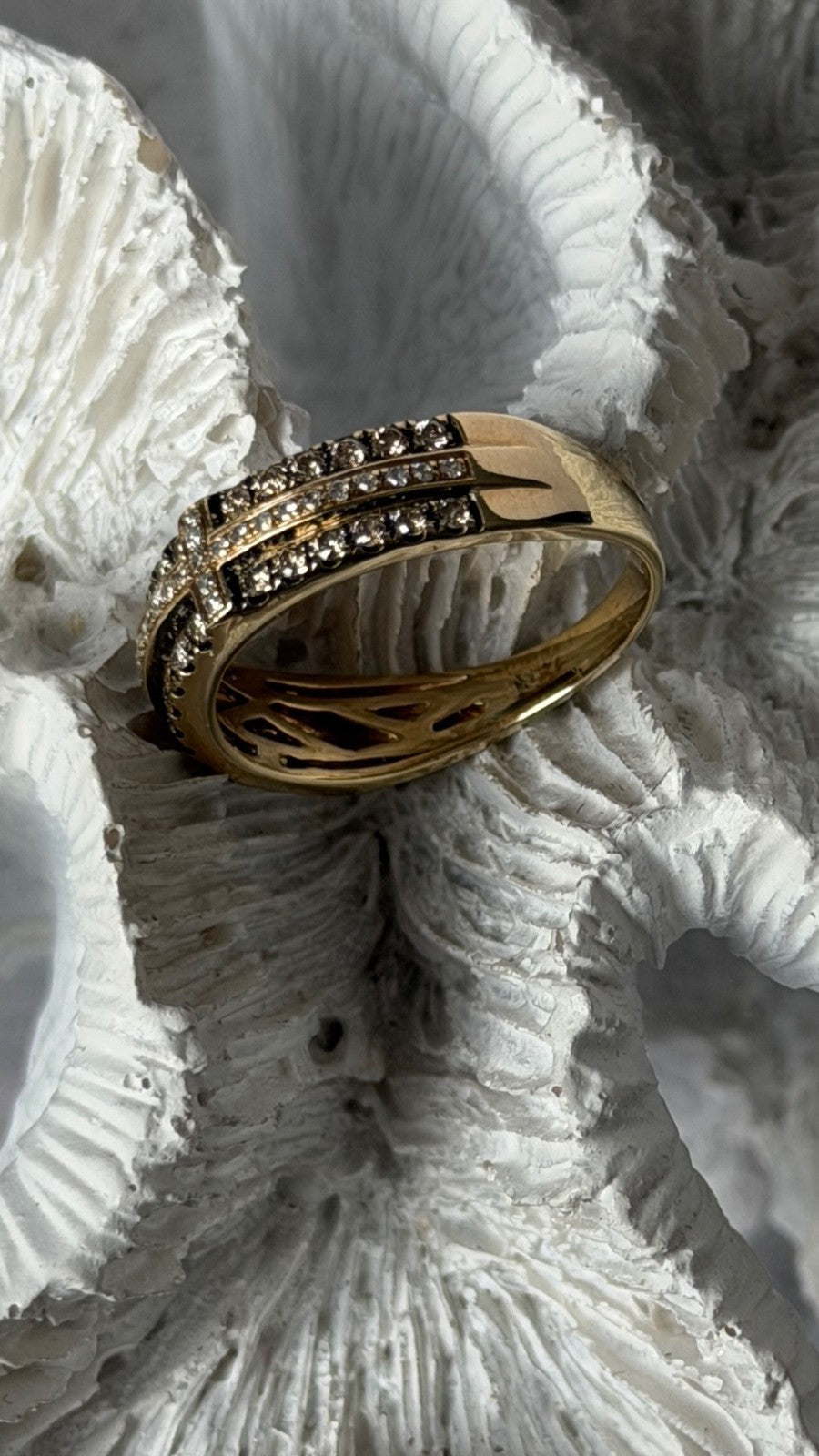 10K Yellow Gold White 0.17 ct & Chocolate 0.32 ct Diamond Ring Size 7