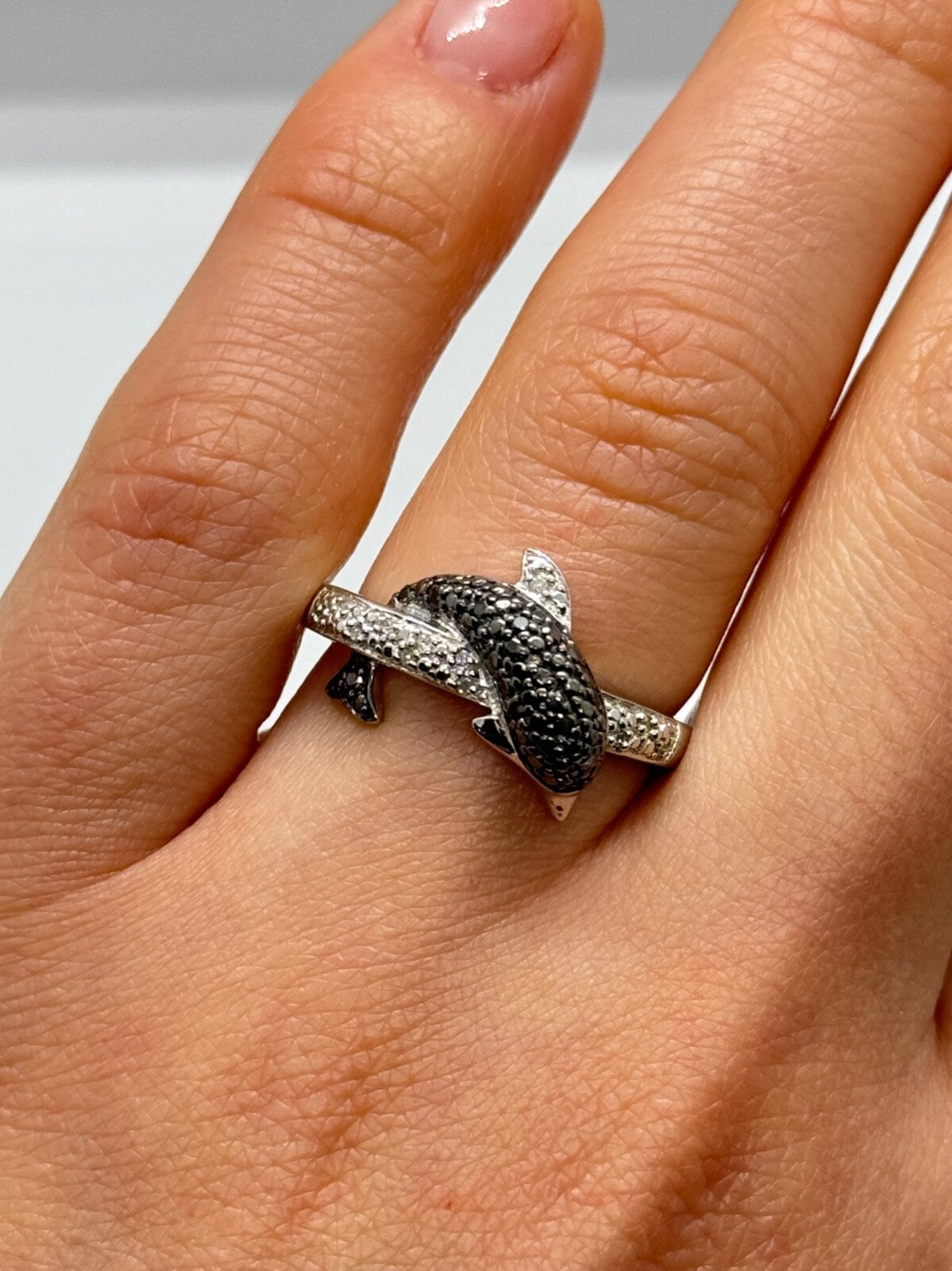 925 Sterling Silver Marcasite & CZ Dolphin Ring Size 6