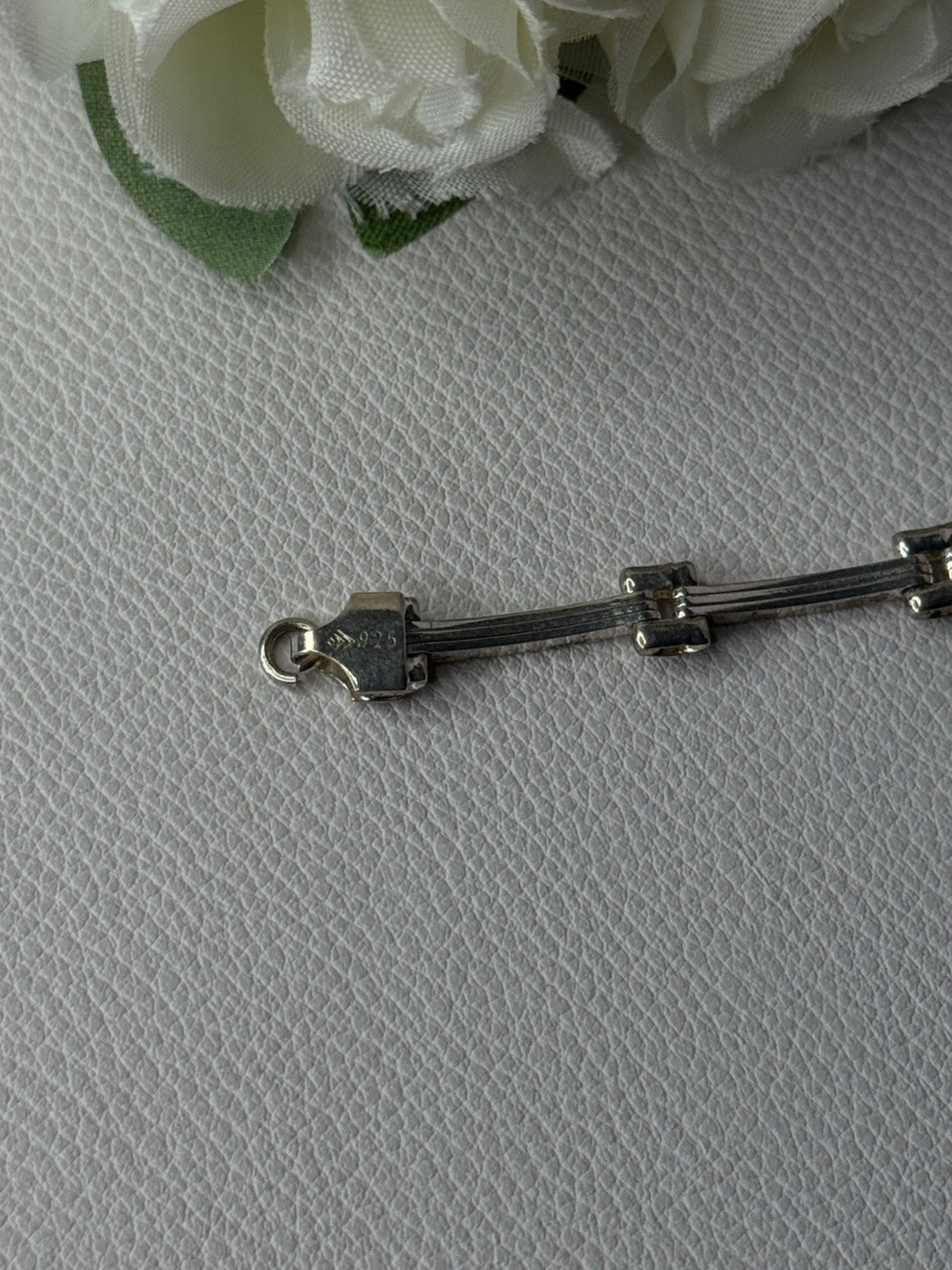 Classy Italy 925 Sterling Silver Bracelet Length 6.5 Inch