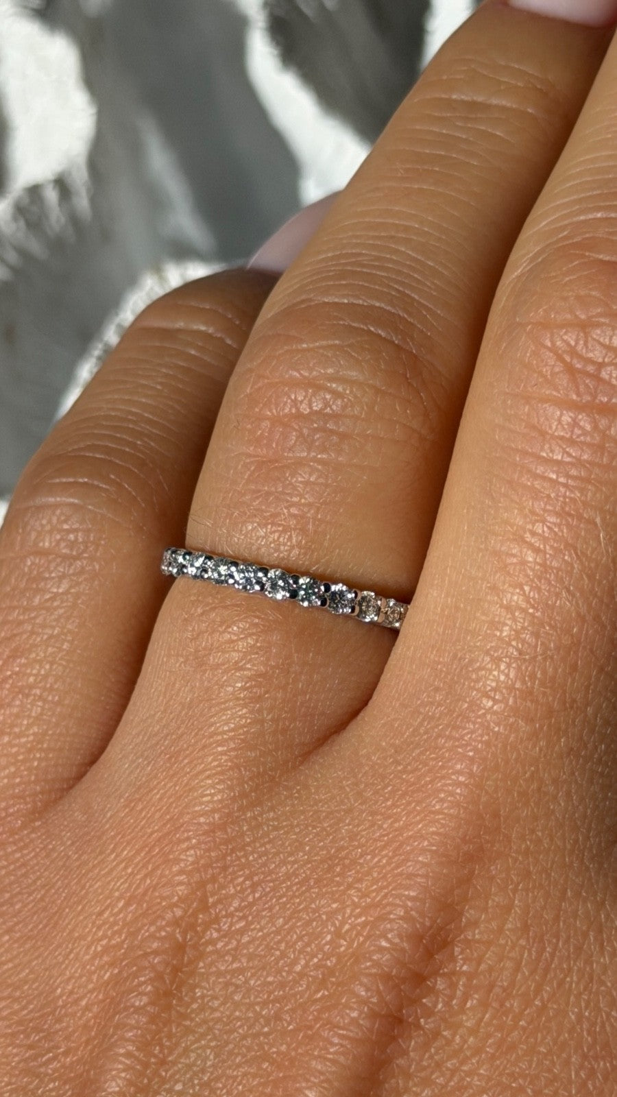 14K White Gold Diamond 0.70 ct Band Ring Size 6