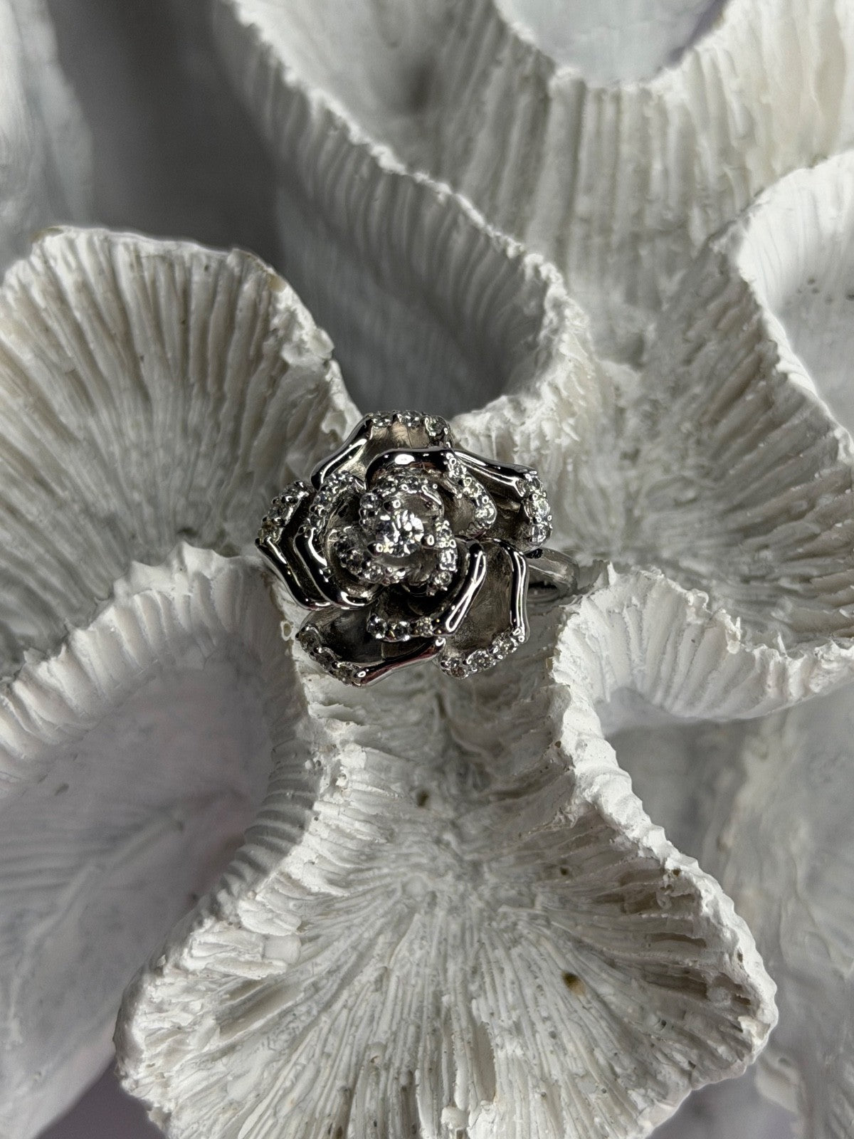 925 Sterling Silver Flower Cz Ring Size 7