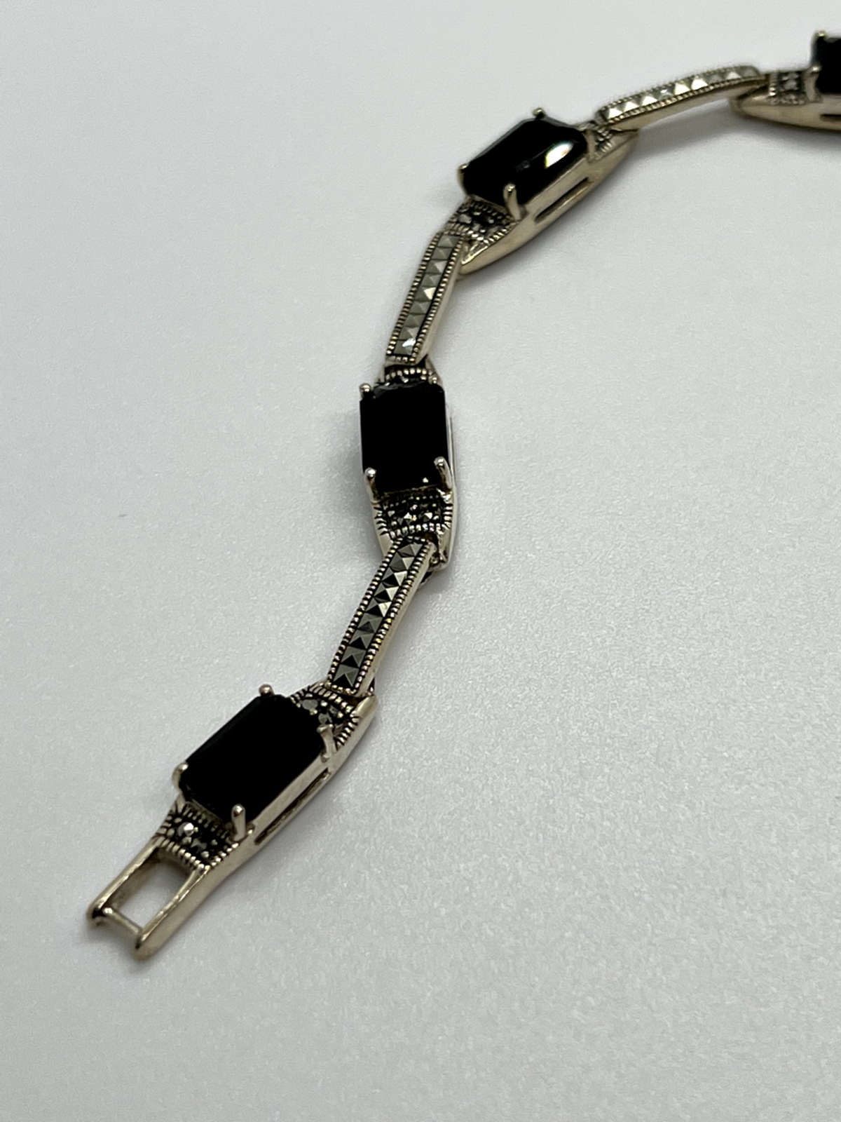 925 Sterling Silver Agate & Marcasite Bracelet