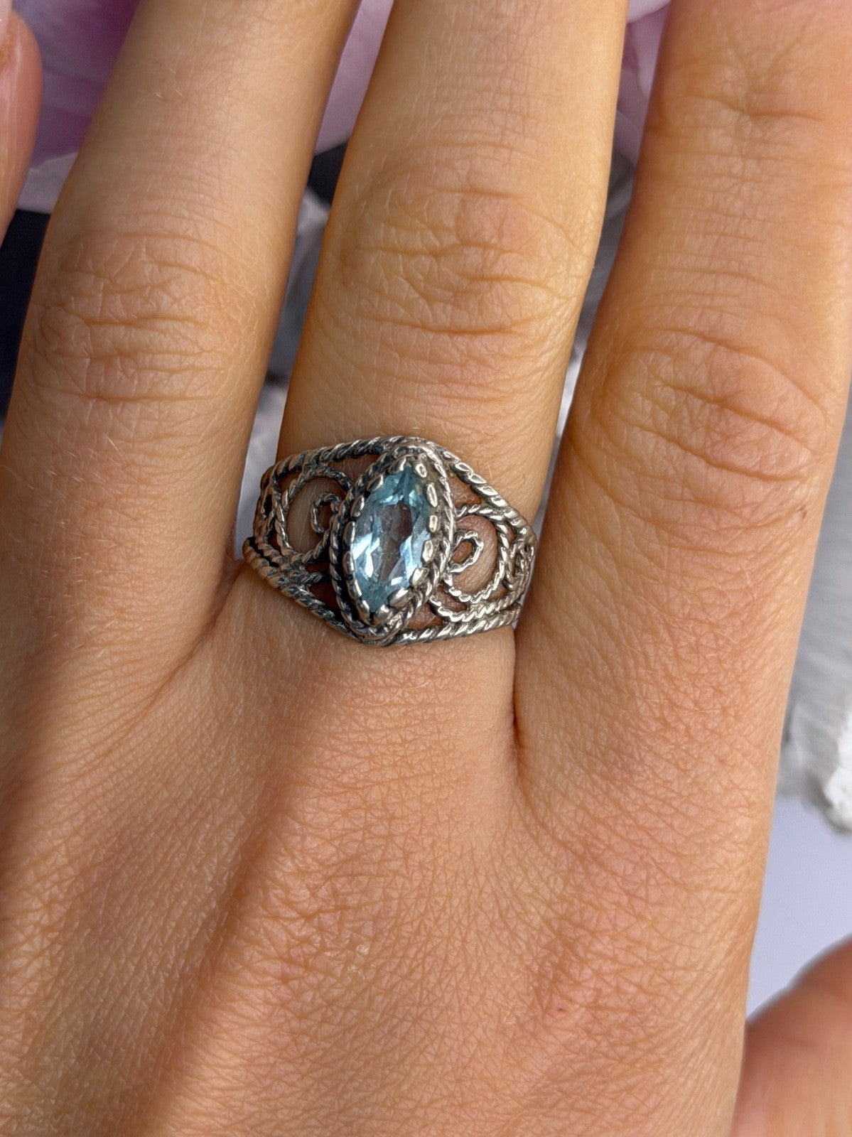 925 Sterling Silver Blue Topaz Ring Size 8