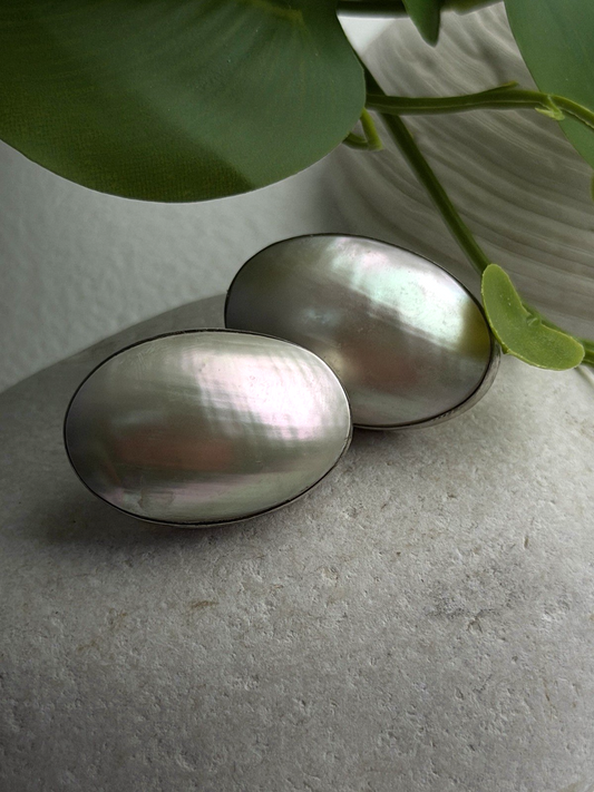 Vintage Clip-On 925 Sterling White Mother of Pearl Abalone Silver Earrings
