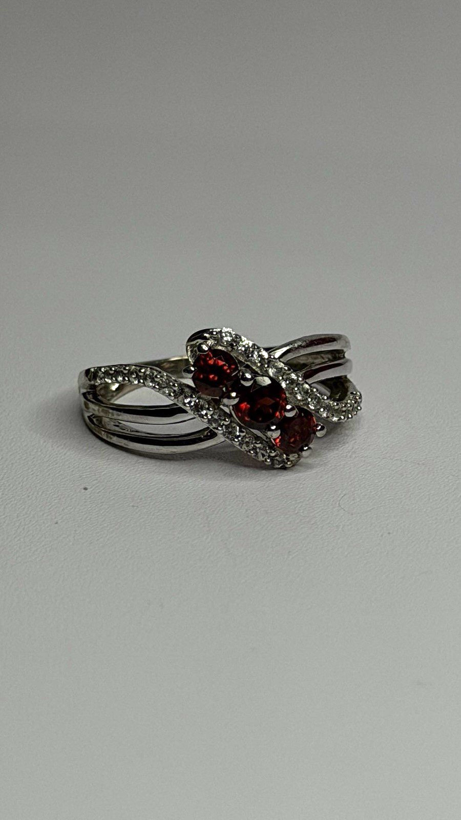 925 Sterling Silver Garnet & Beryl Ring Size 7