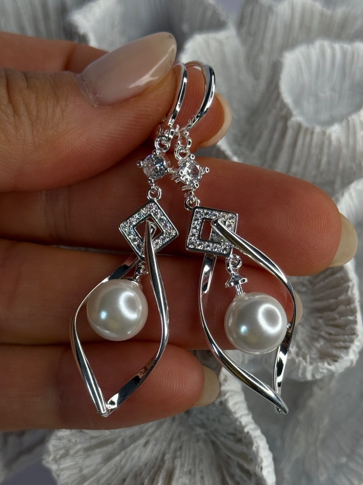Beautiful Design 925 Sterling Silver Pearl & CZ Earrings Length 2.30 Inch