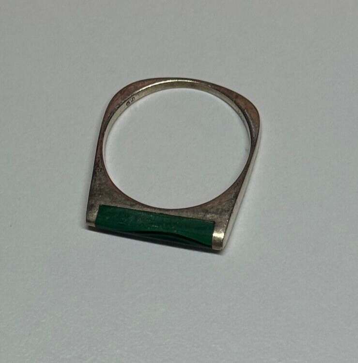 925 STERLING SILVER MALACHITE RING SIZE 7