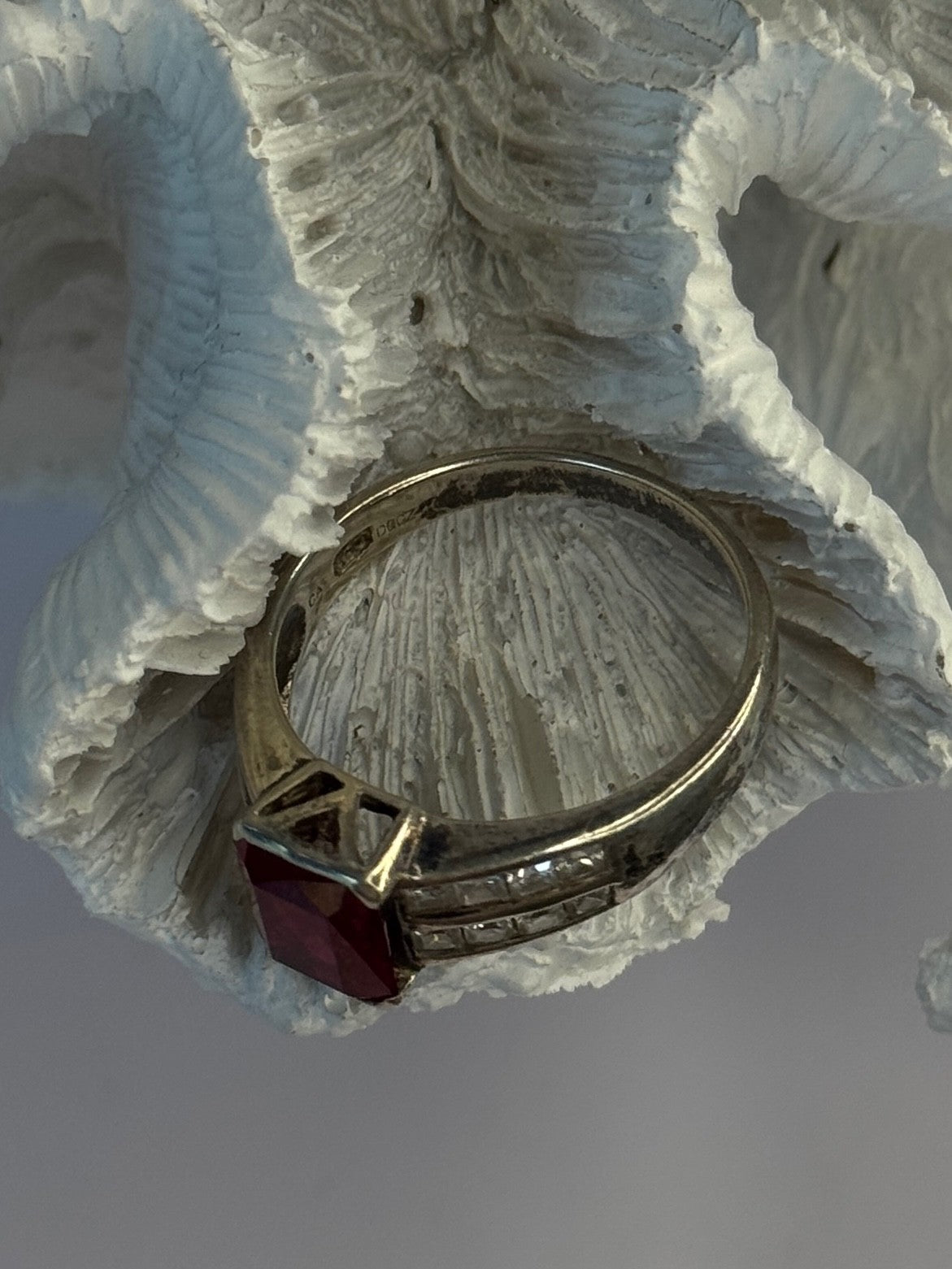 925 Sterling Silver Ruby & Beryl Ring Size 10