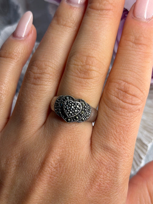 Vintage 925 Sterling Silver Marcasite Heart Ring Size 8
