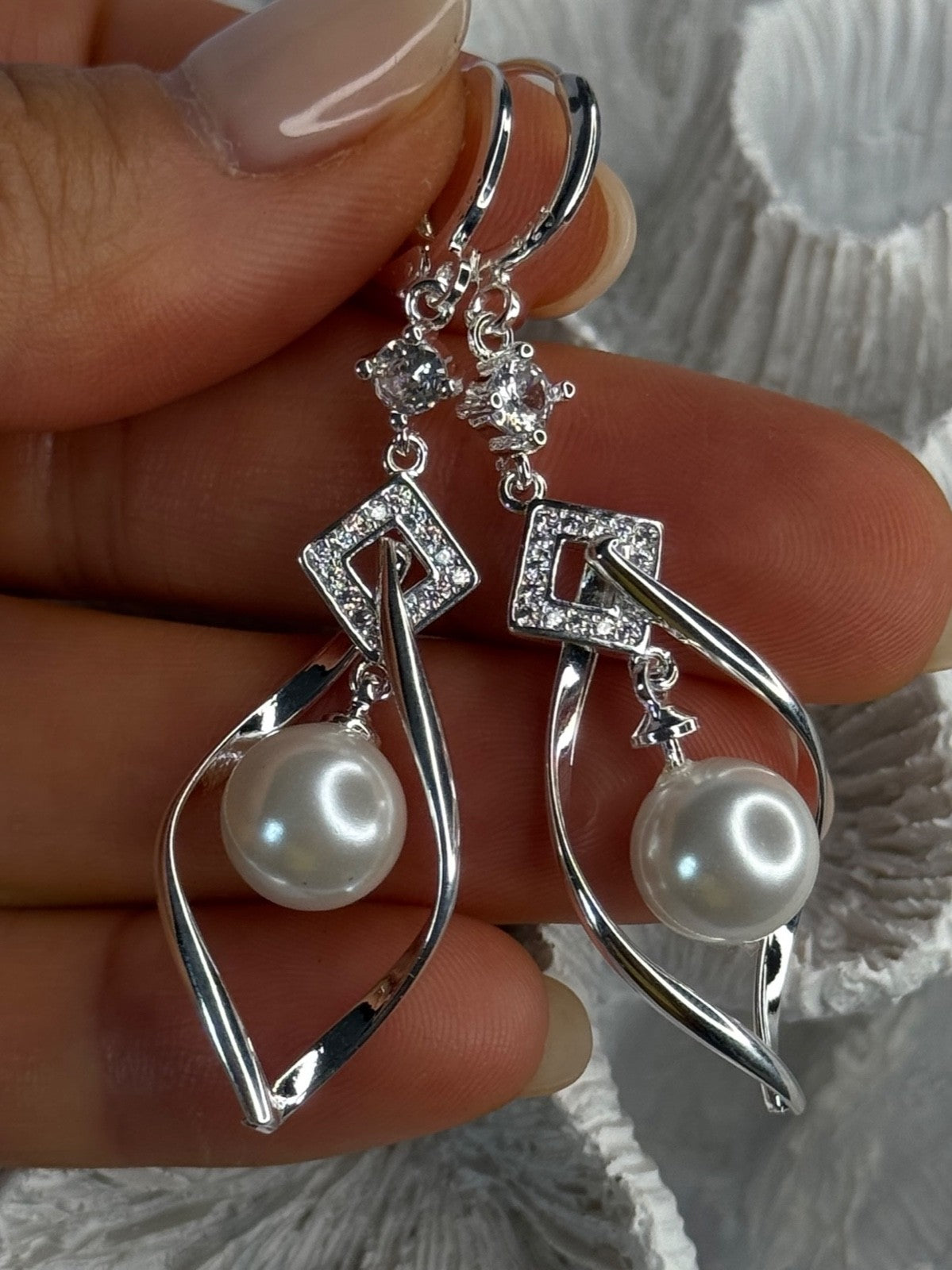 Beautiful Design 925 Sterling Silver Pearl & CZ Earrings Length 2.30 Inch