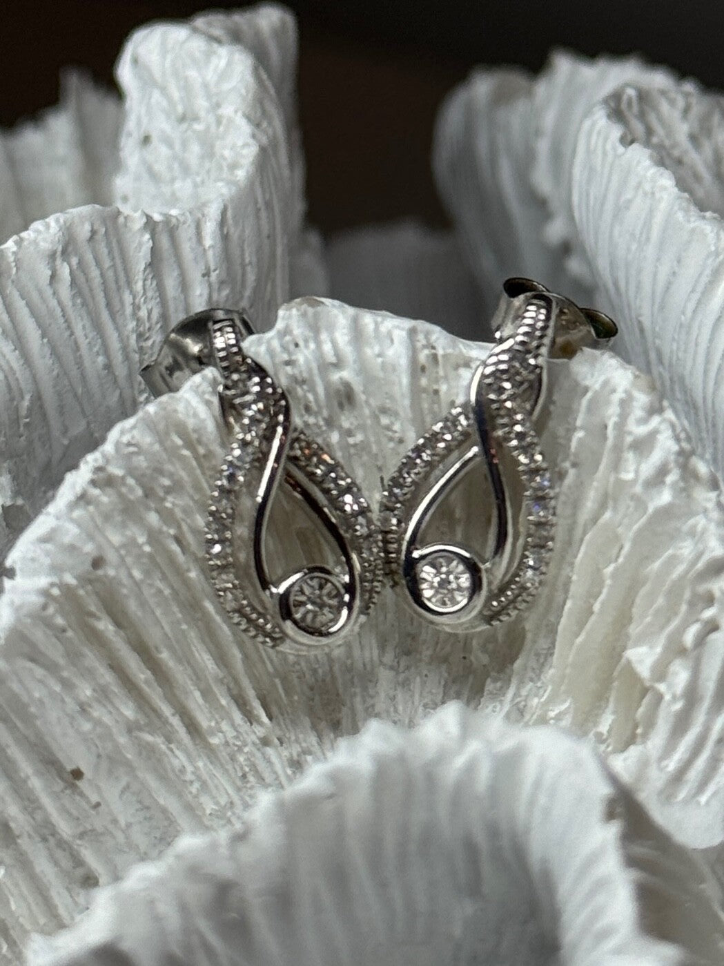 Interwoven 925 Sterling Silver White Topaz Earrings Length 0.6 in