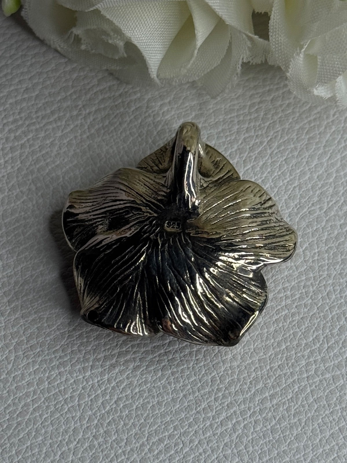 Beautiful Rose 925 Sterling Silver Pendant Length 1.20 Inch