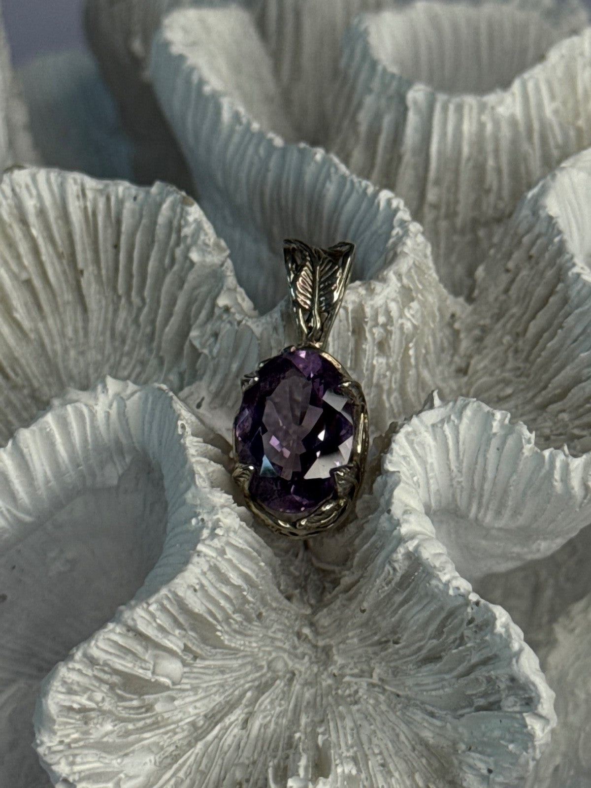 Elegant 925 Sterling Silver Amethyst Pendant Length 1 Inch