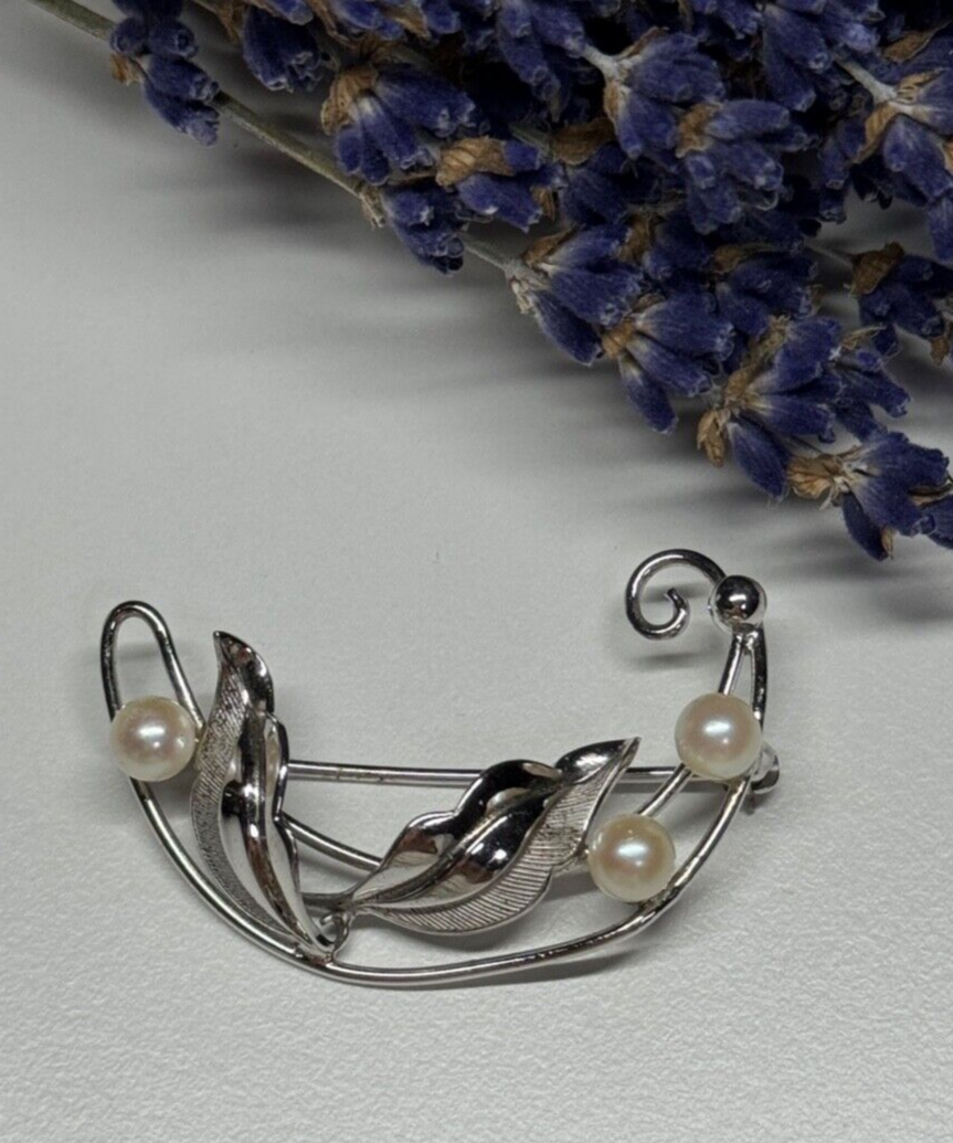 925 Sterling Silver Pearls Brooch