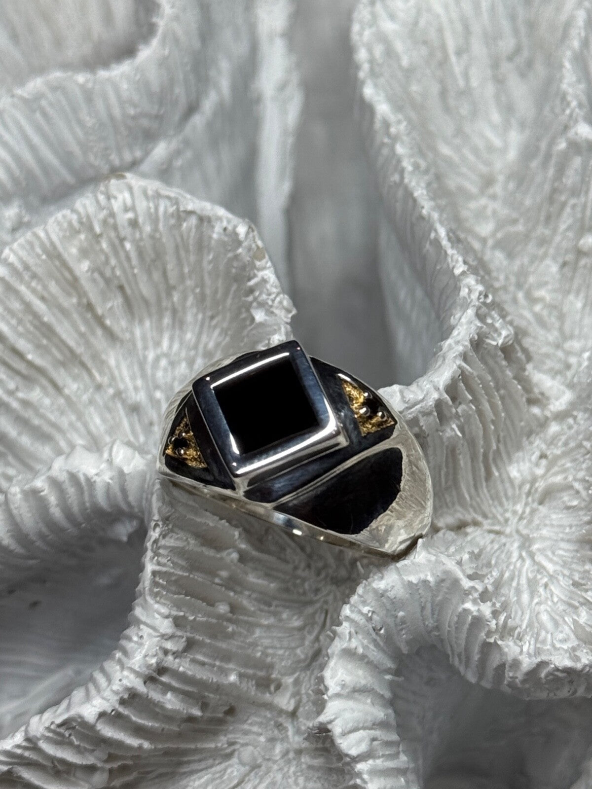 925 Sterling Silver Black Enamel & Black Diamonds Men'S Ring Size 8.3