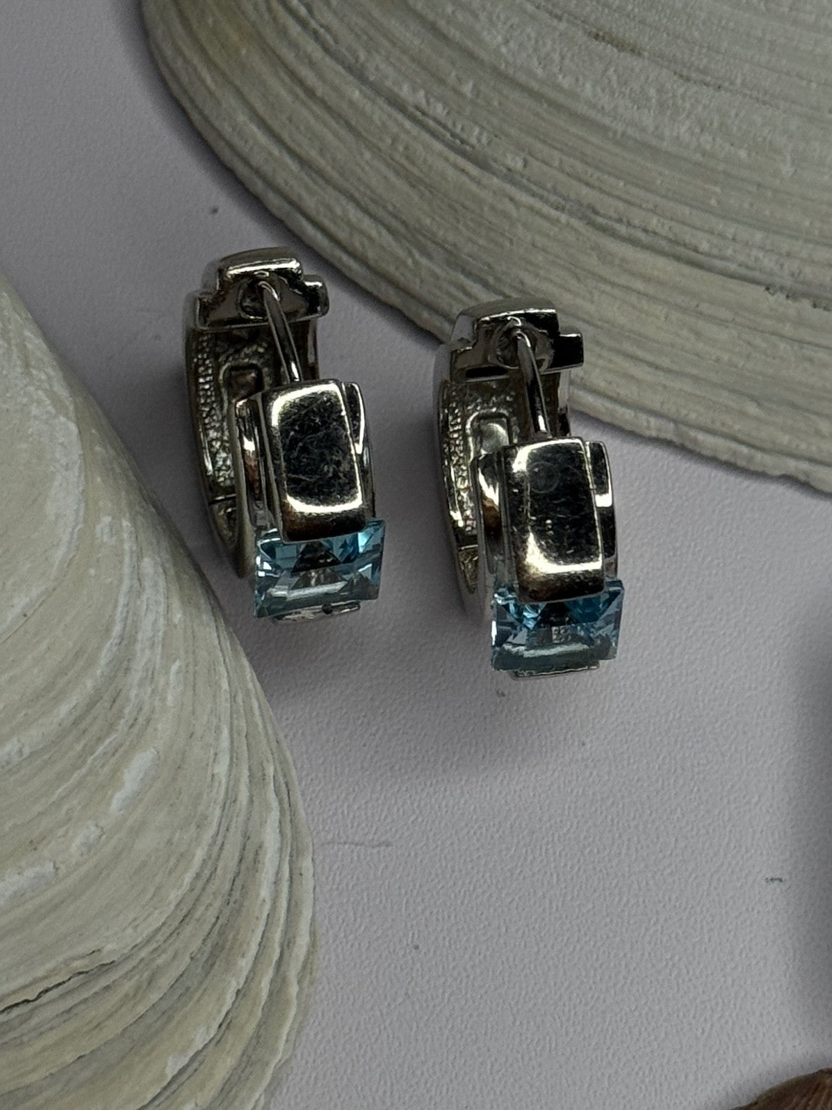925 Sterling Silver Blue Topaz Earrings Length 0.8 Inch