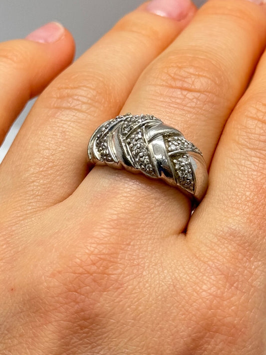 925 Sterling Silver Diamonds Ring Size 8
