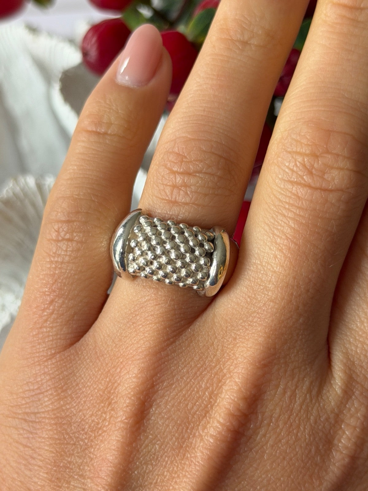 Unique Design 925 Sterling Silver Ring Size 7.5