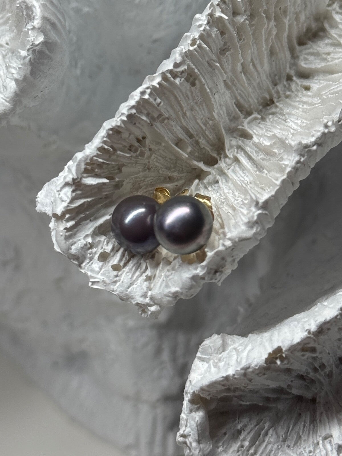 14K Yellow Gold Pearl Earrings