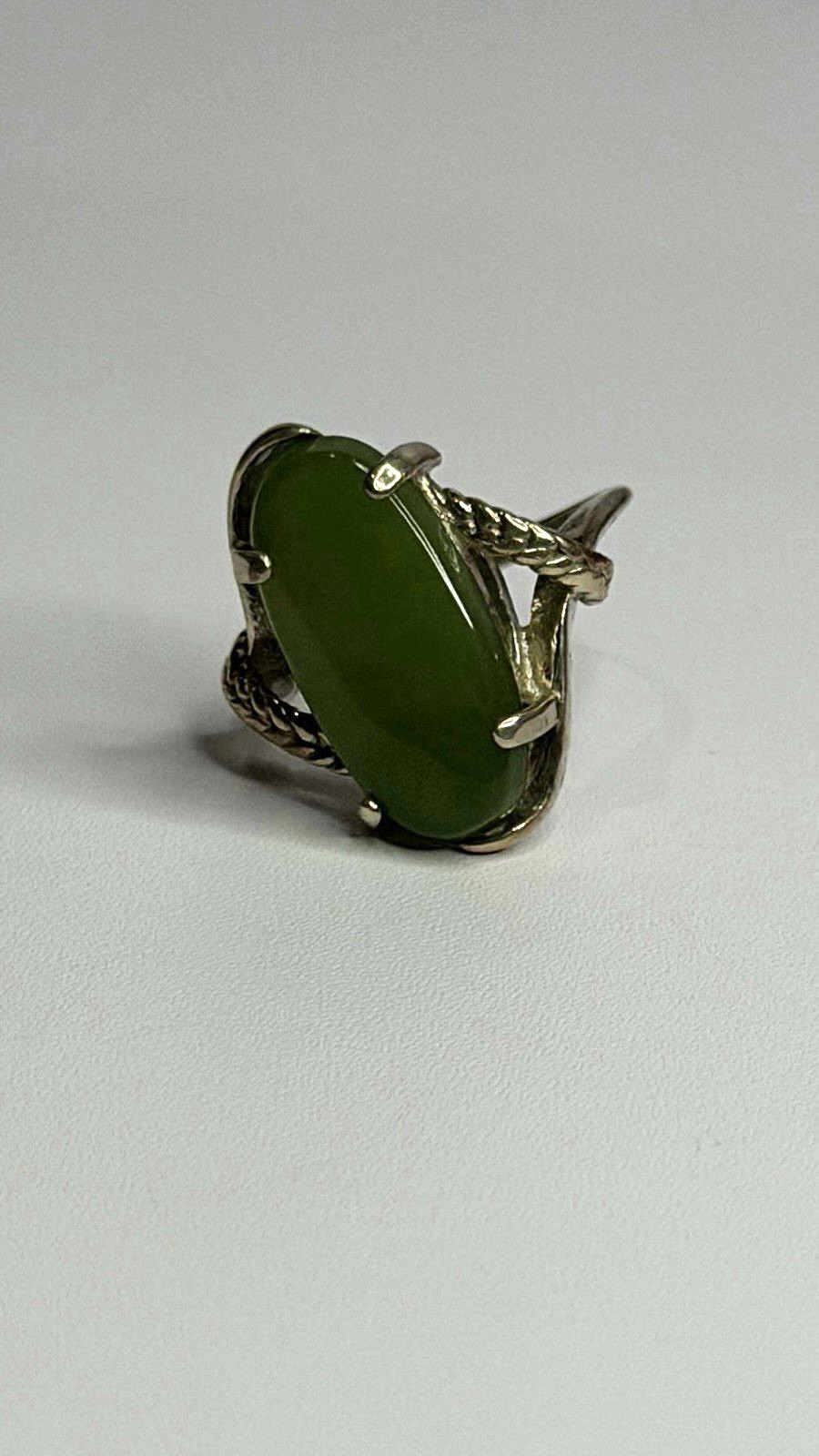 925 Sterling Silver Green Jade Ring Size 8