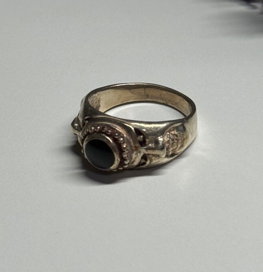 Vintage 925 Sterling Silver Black Enamel Face Ring Size 8