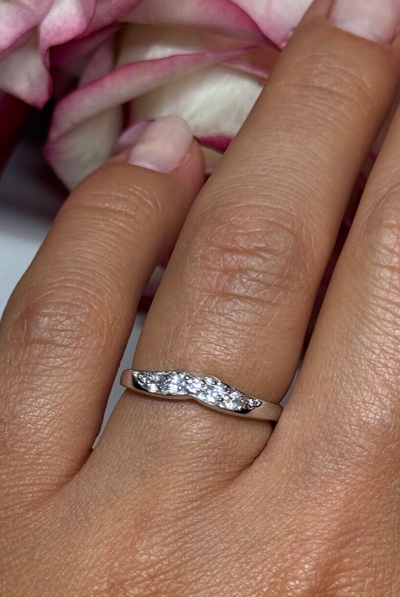 925 Sterling Silver CZ Ring Size 6