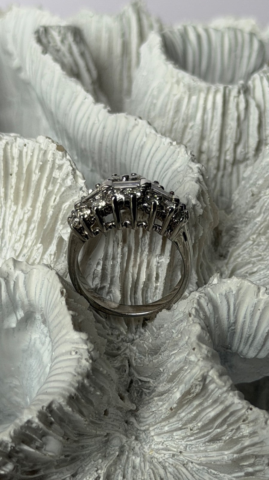 14K White Gold Diamond 0.80 carats Ring Size 4