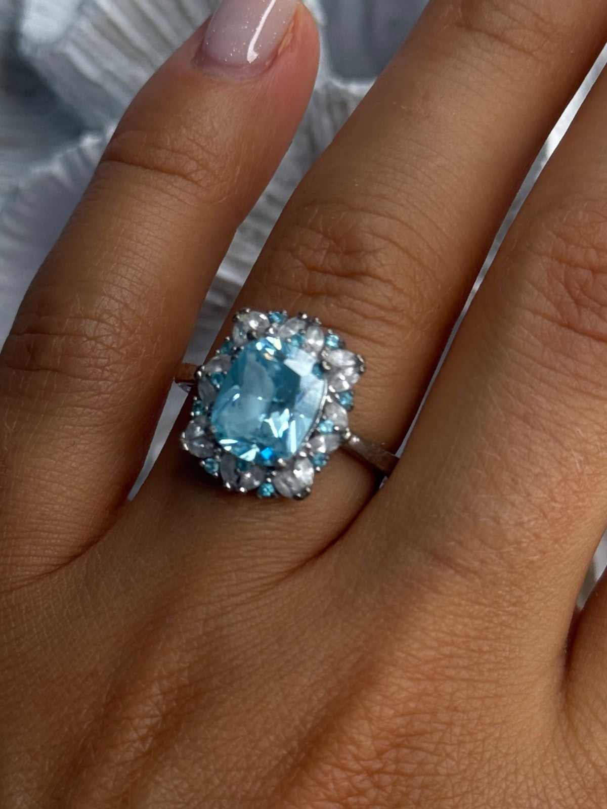 Beautiful 925 Sterling Silver Topaz & Beryl Ring Size 8