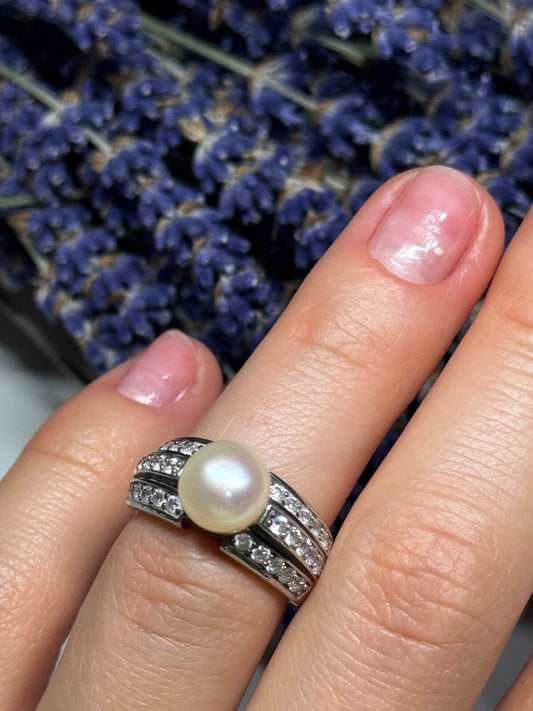 925 Sterling Silver Pearl & CZ Ring Size 5
