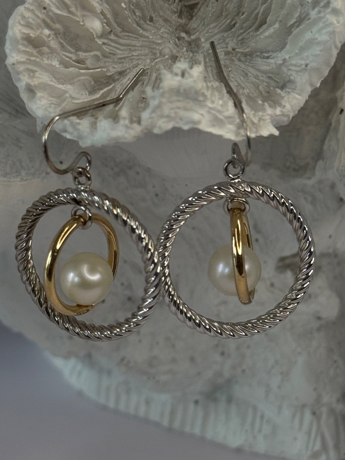 Elegant Design 925 Sterling Silver Gold Plated Part Pearl Earrings Length 1.30