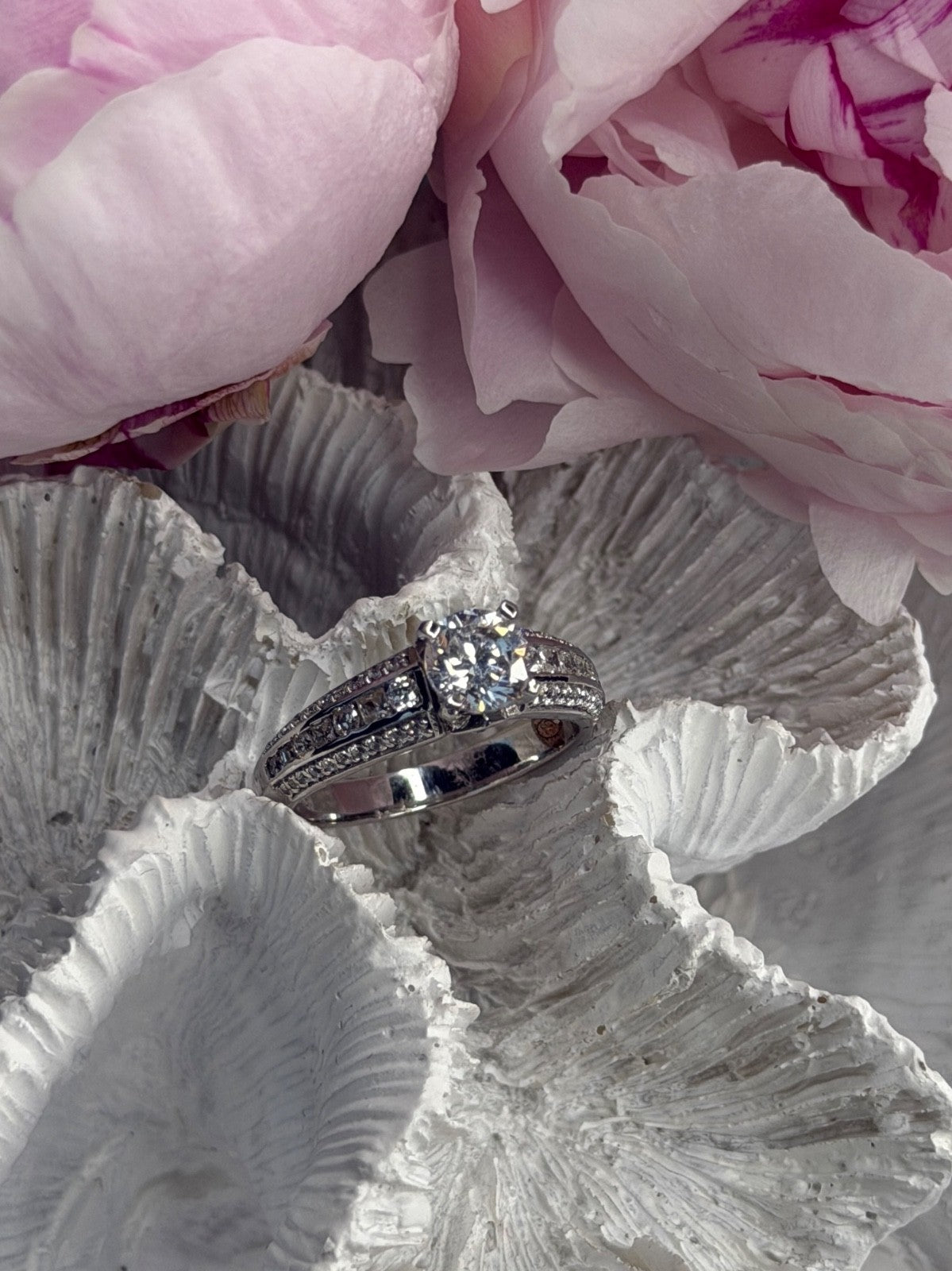 GOC 925 Sterling Silver tcw 1.32 Cz  Ring Size 7