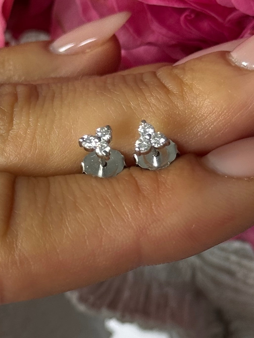 14K White Gold Diamond 0.18 carat Stud Earrings