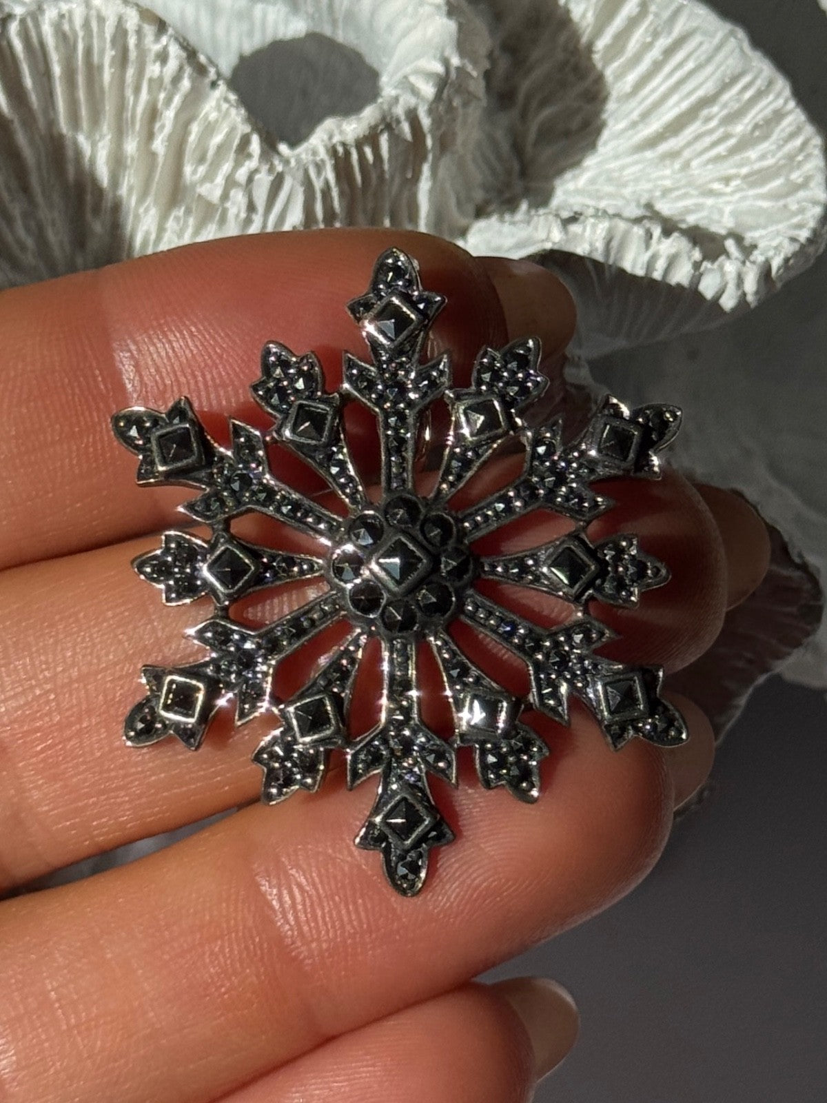 925 Sterling Silver Snowflake Marcasite Pendant