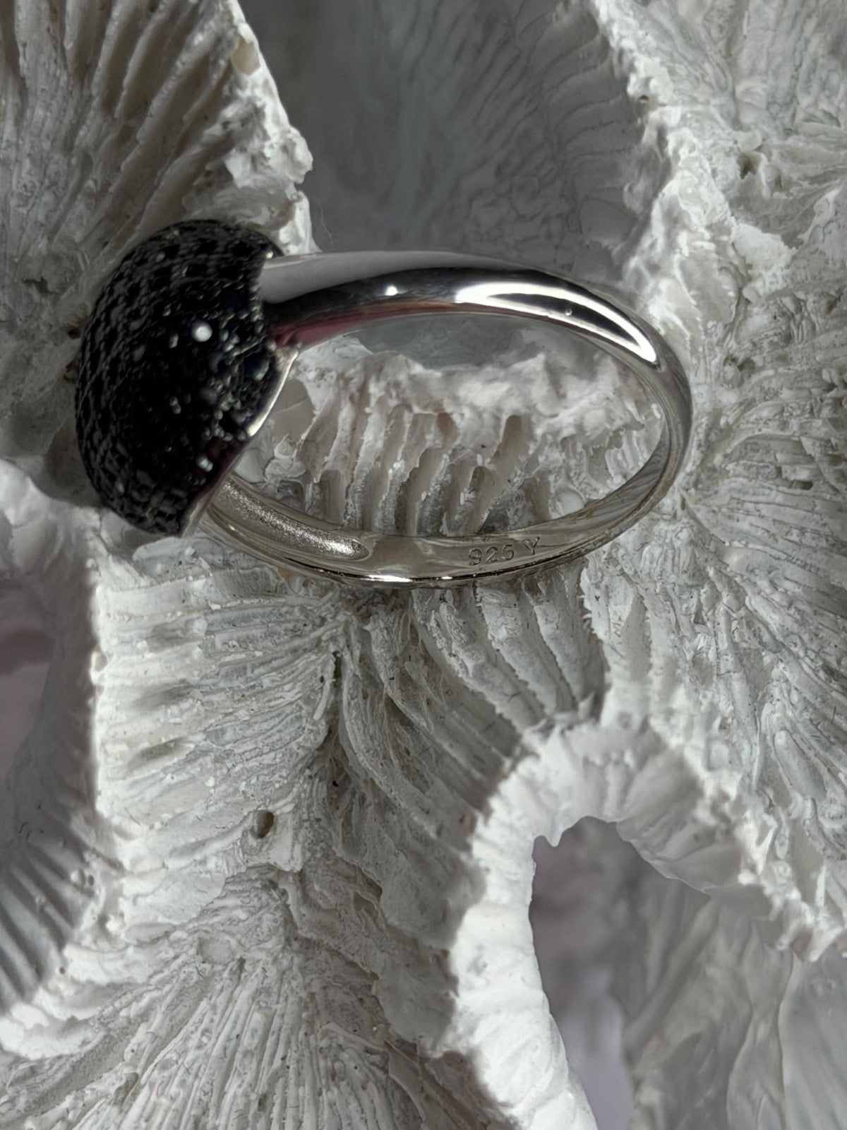 925 Sterling Silver Black Diamonds Ring Size 11