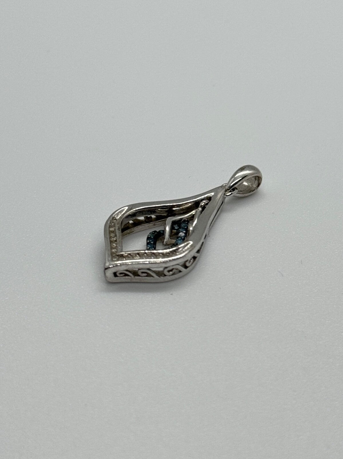925 Sterling Silver Blue & White Spinel Pendant Length 33 Mm