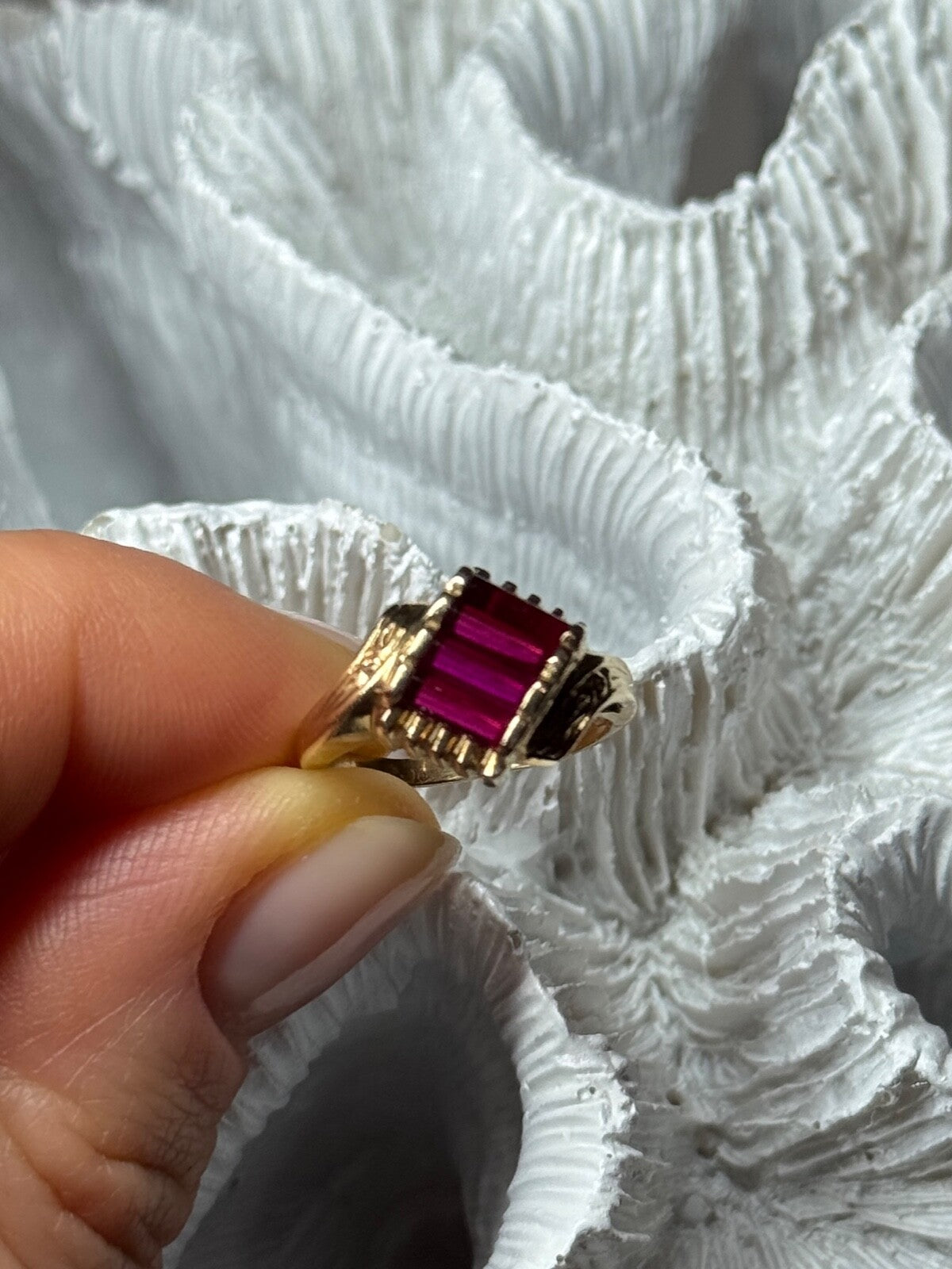 14K Yellow Gold Ring Ruby Size 2.5