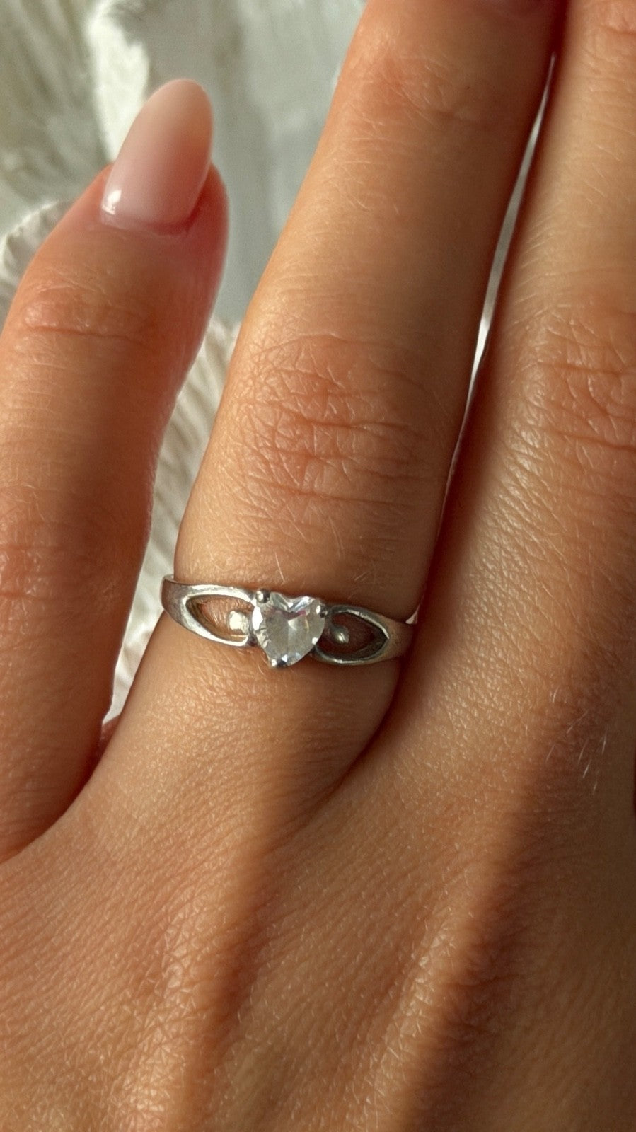 925 Sterling Silver White Topaz Heart Ring Size 6.5