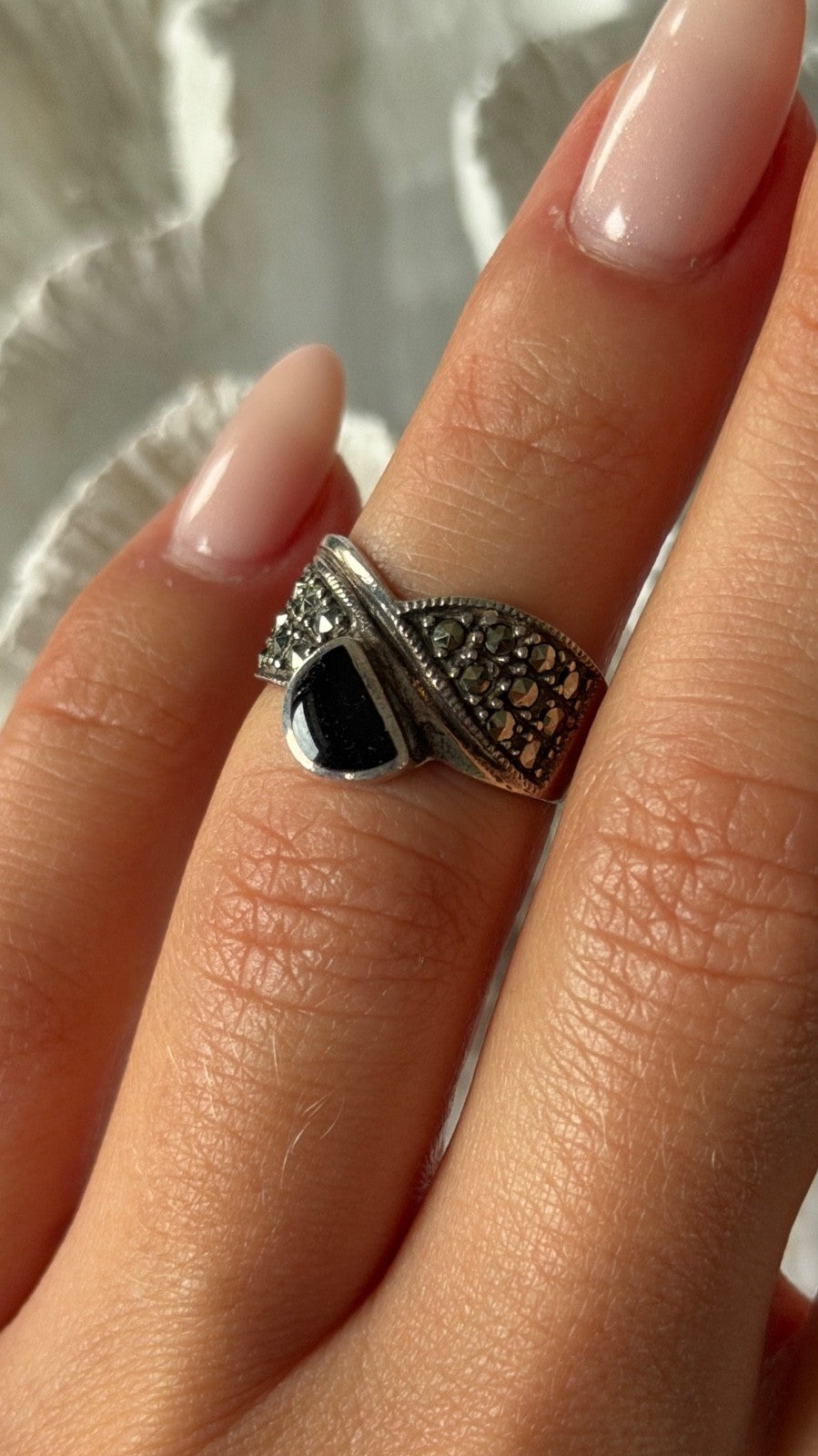 Vintage 925 Sterling Silver Onyx Marcasite Ring Size 5.5