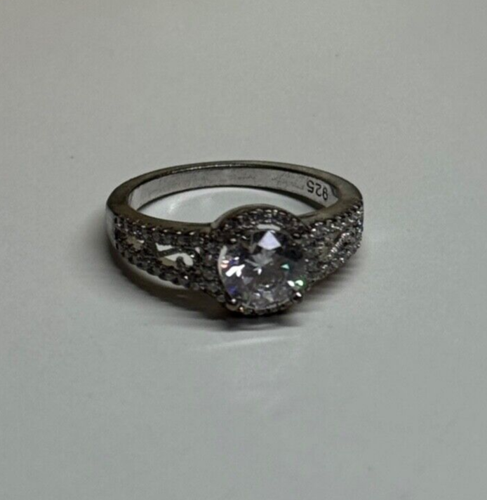 925 Sterling Silver CZ Ring Size 5
