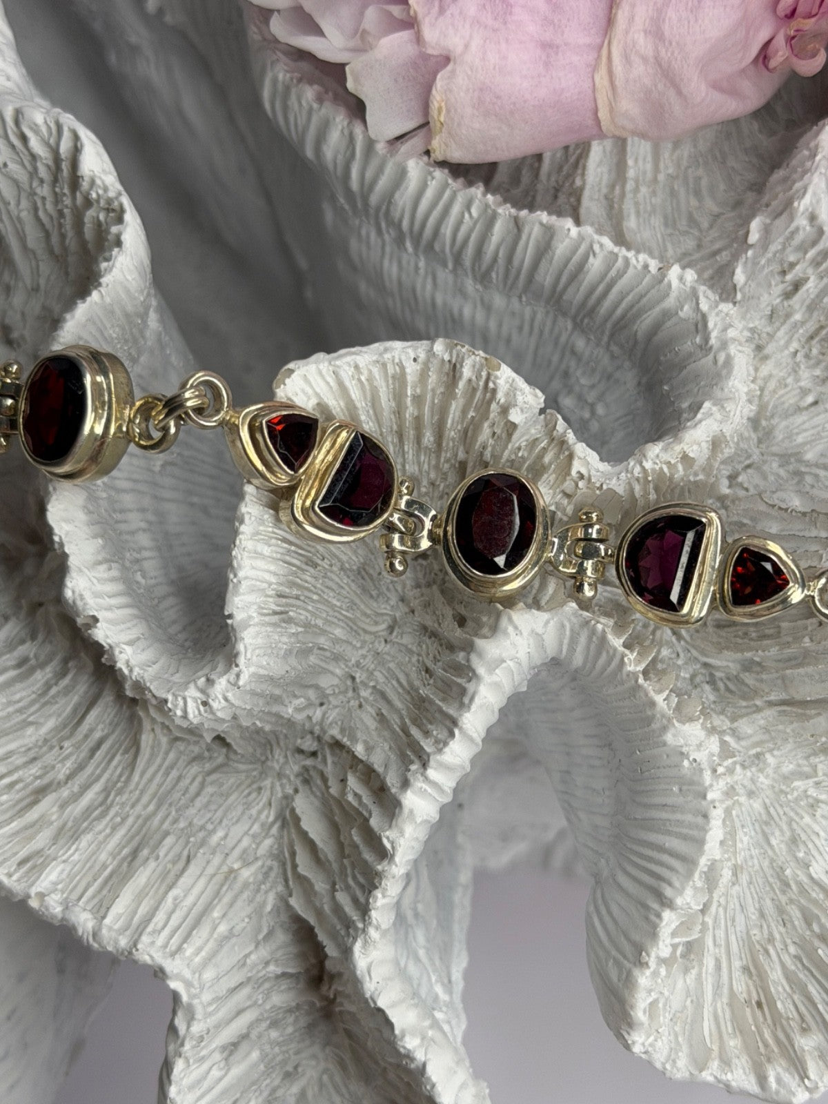 925 Sterling Silver Garnet Bracelet Length 7-7.5