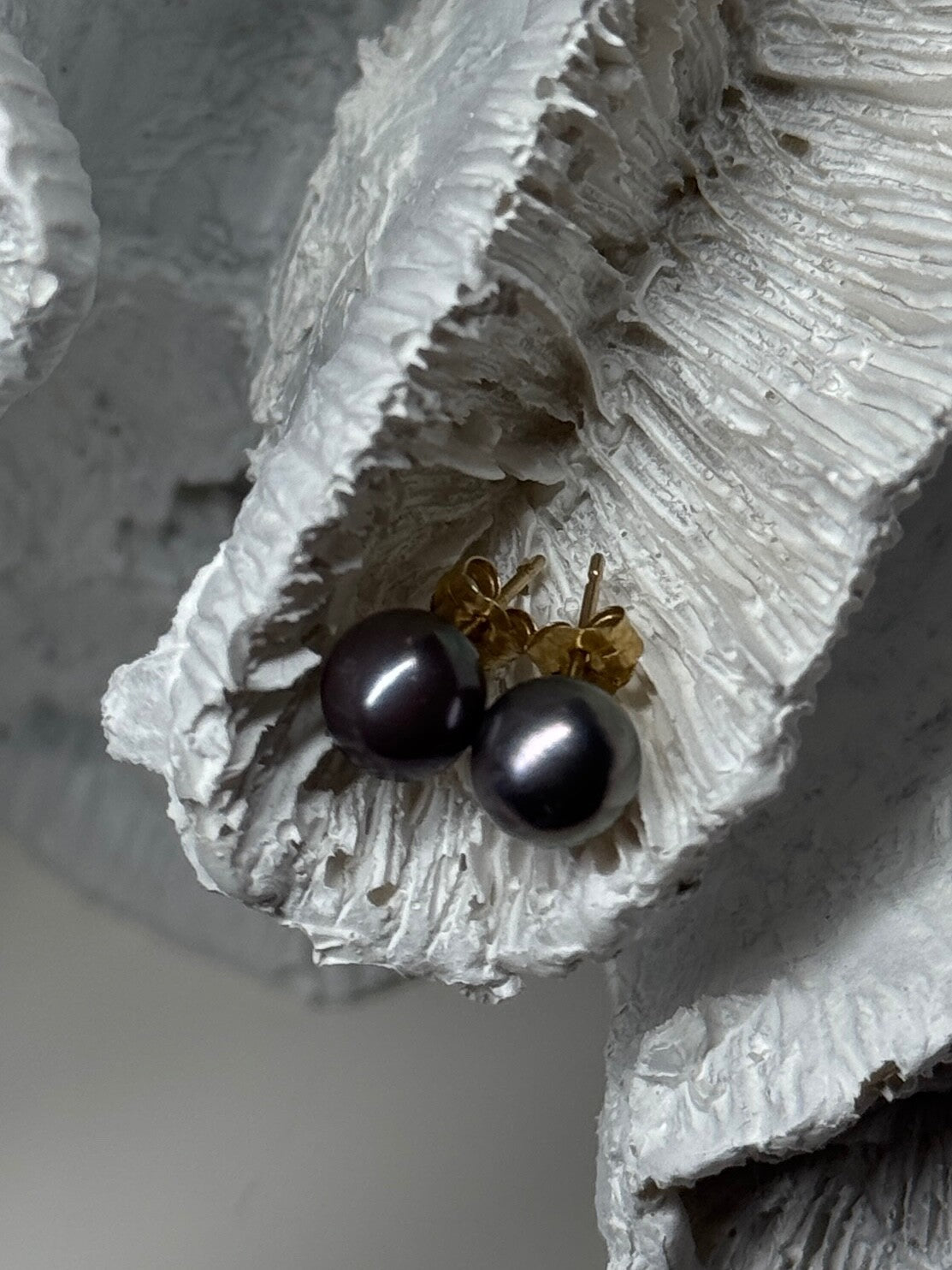 14K Yellow Gold Pearl Earrings