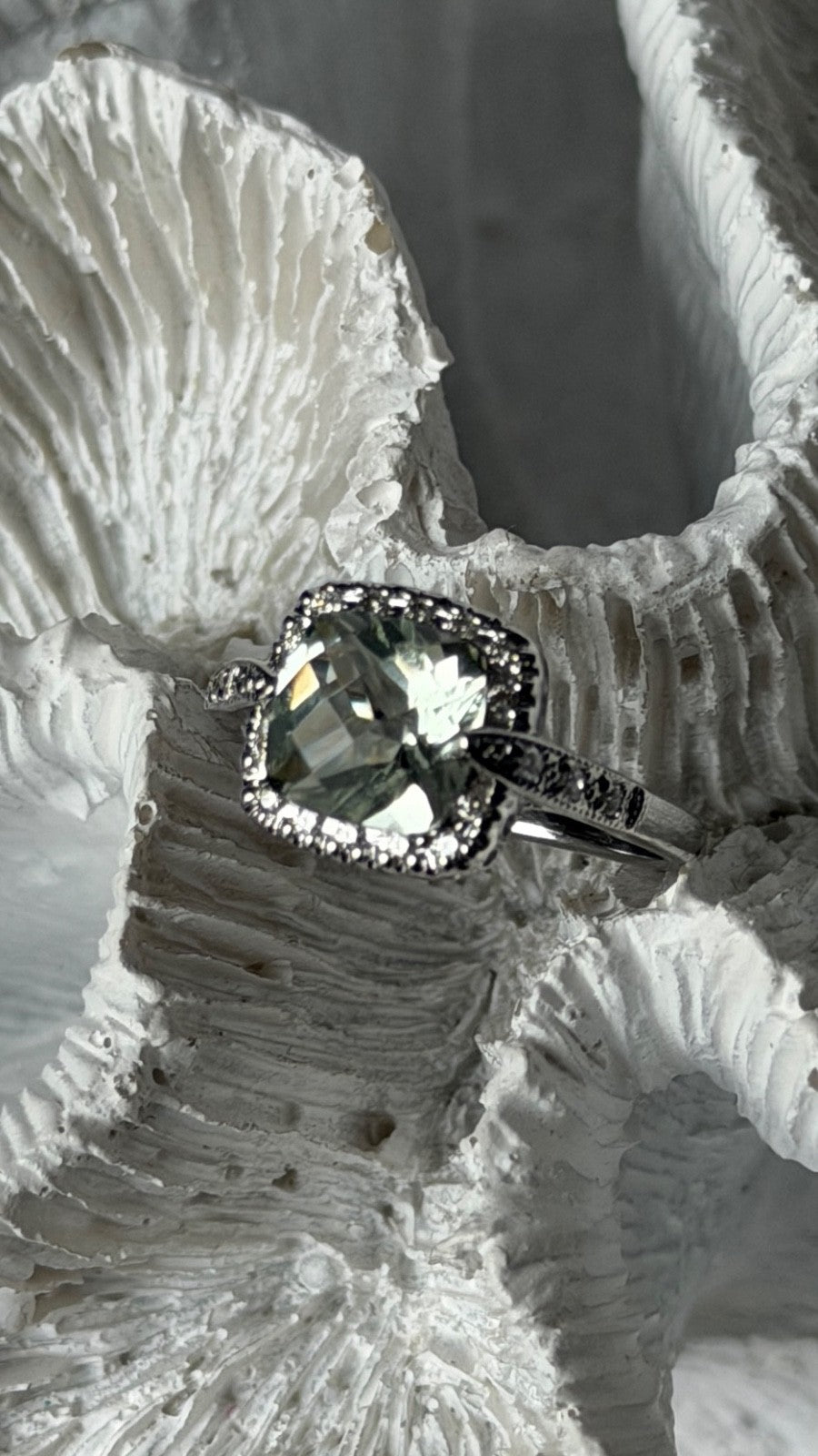 14K 585 White Gold Prasiolite Green Amethyst & Diamond Ring Size 6