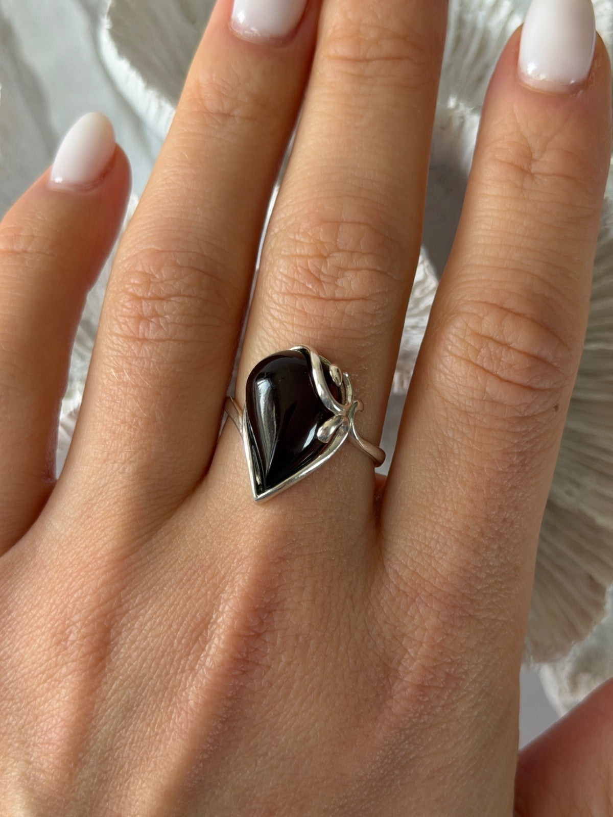 Beautiful Design 925 Sterling Silver Amber Ring Size 9
