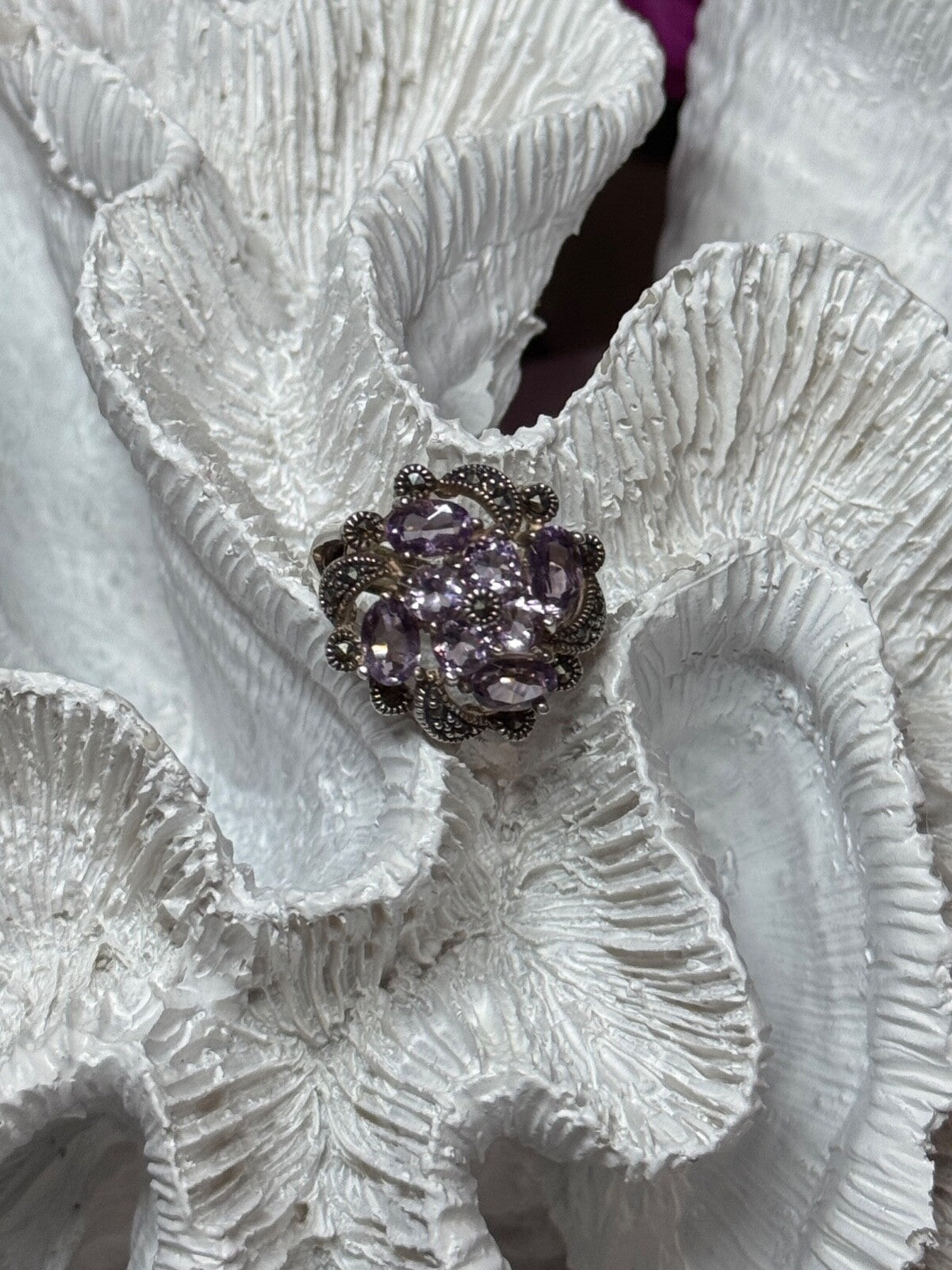 925 Sterling Silver Amethyst & Marcasite Ring Size 5