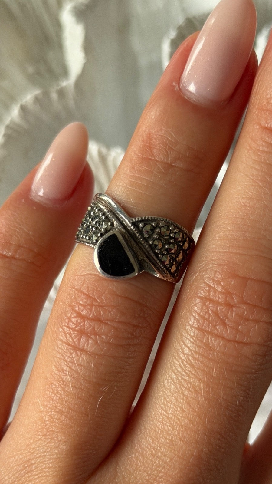 Vintage 925 Sterling Silver Onyx Marcasite Ring Size 5.5