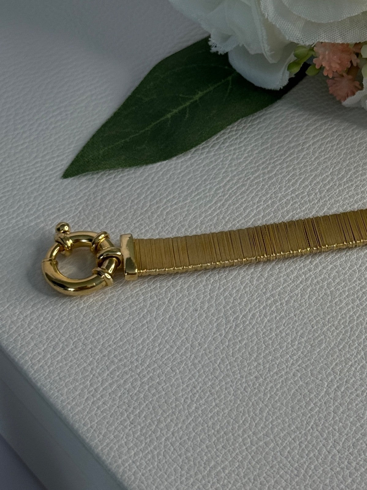 Elegant 925 Sterling Silver V Italy Gold Plated Bracelet Length 7 Inch
