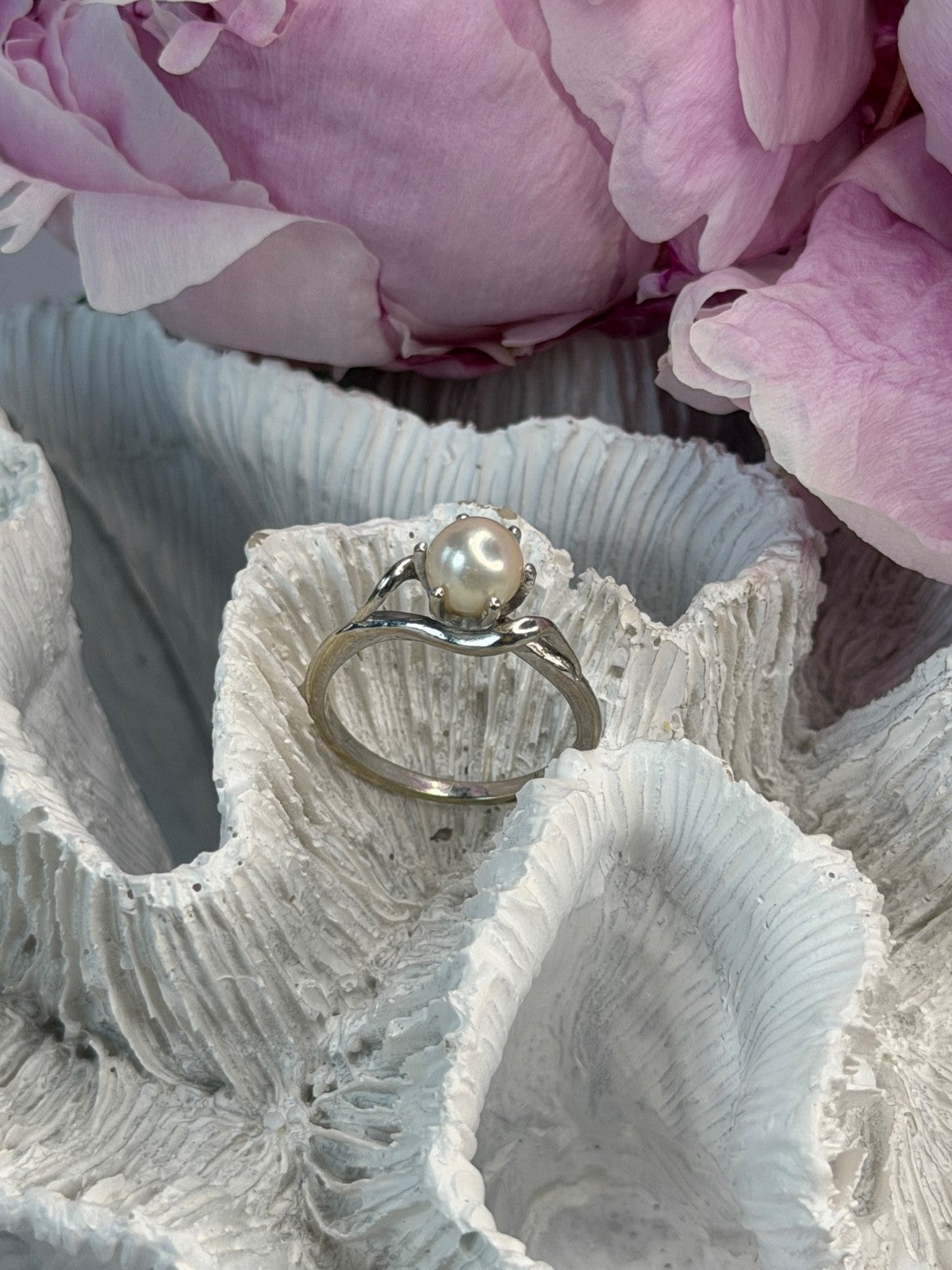 La Pais 14K White Gold Pearl Ring Size 6.5