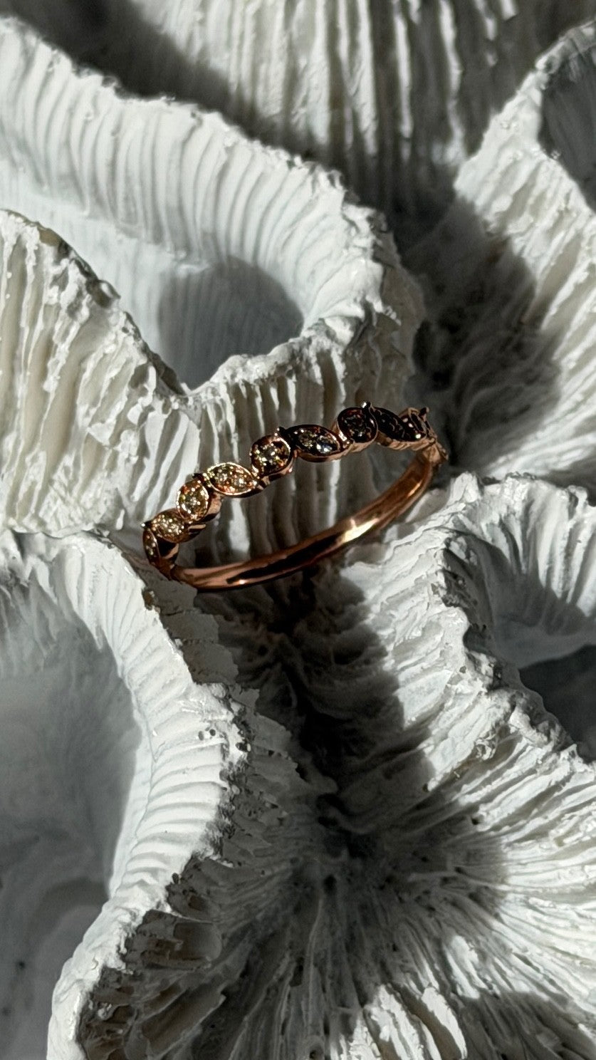 Classy Design 10K Rose Gold Diamond 0.12 ct Ring Size 6.5
