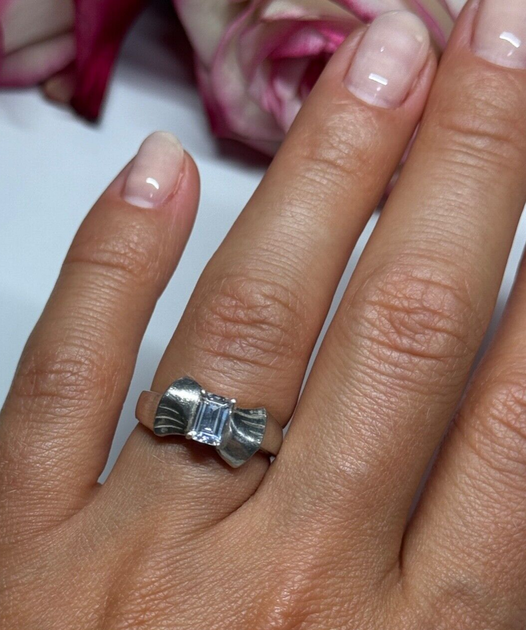 925 Sterling Silver White Topaz Ring Size 6