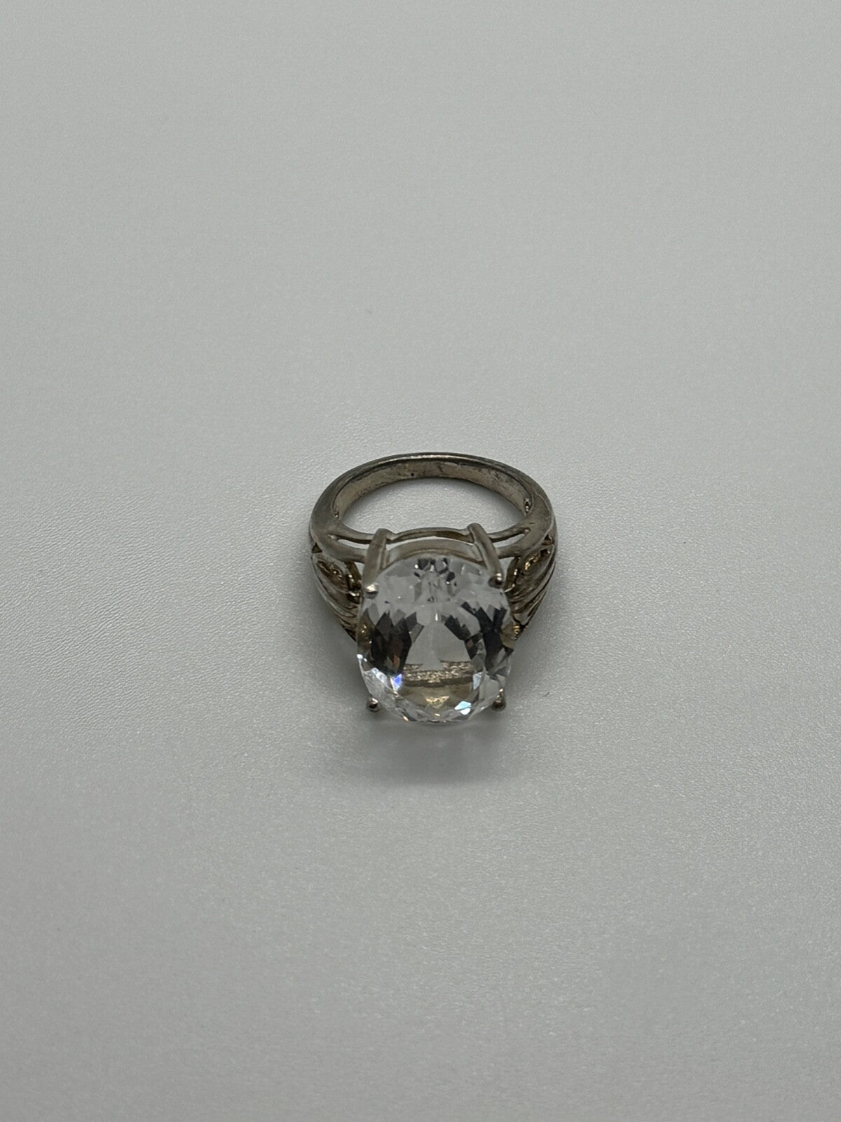 925 Sterling Silver CZ Ring Size 4